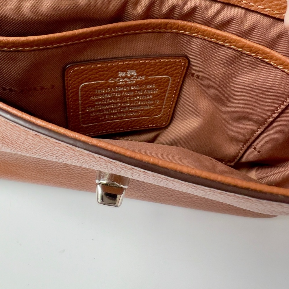 Coach light Brown Leather crossbody - Picture 6 of 8